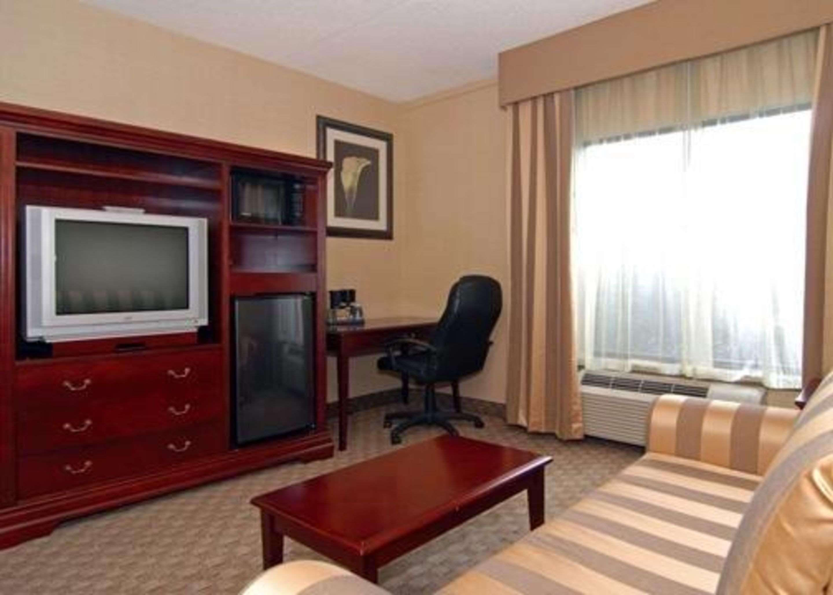 Quality Inn & Suites Bensalem Cameră foto